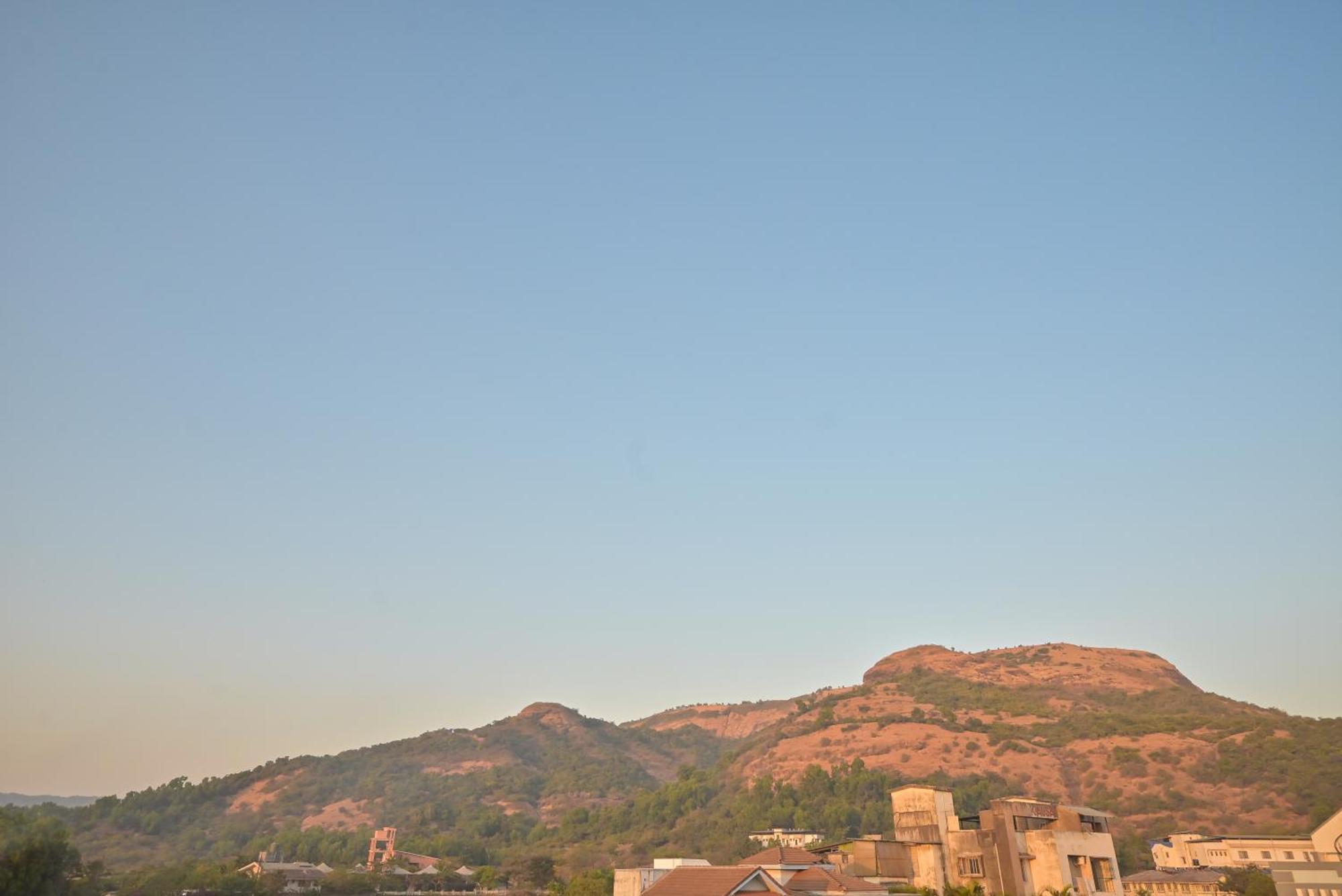 Empyrean Stay Ll 2Bhk Ll Ac Ll Jannat Villa Ll Private Swimming Pool Lonavala Luaran gambar